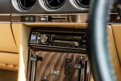 1989 Mercedes - Benz 300SL (R107)