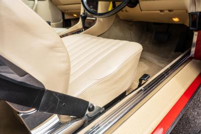 1989 Mercedes - Benz 300SL (R107)