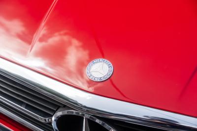 1989 Mercedes - Benz 300SL (R107)