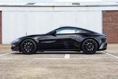 2021 Aston Martin Vantage