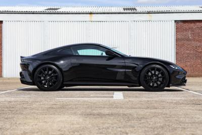 2021 Aston Martin Vantage