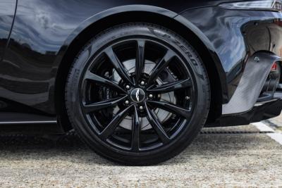 2021 Aston Martin Vantage