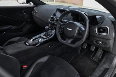 2021 Aston Martin Vantage
