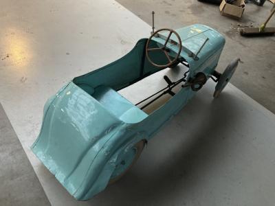 1900 Trapauto&#039;&#039;s blue