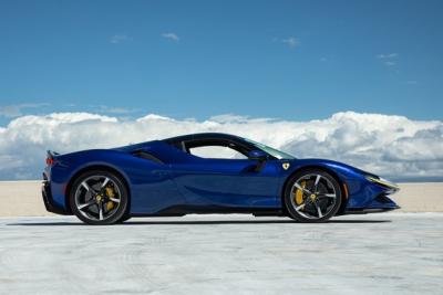 2023 Ferrari SF90 SPIDER 2023 Ferrari SF90 SPIDER