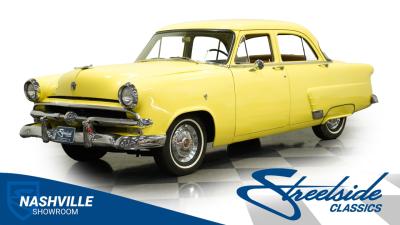 1953 Ford Mainline Fordor