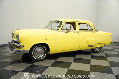 1953 Ford Mainline Fordor