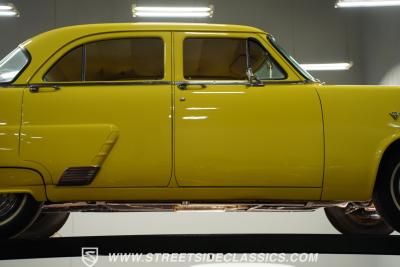 1953 Ford Mainline Fordor