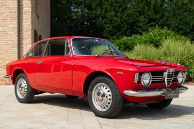 1967 Alfa Romeo GIULIA SPRINT GT VELOCE