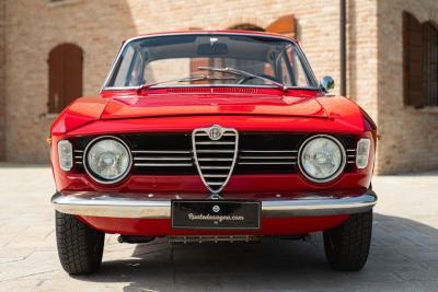 1967 Alfa Romeo GIULIA SPRINT GT VELOCE