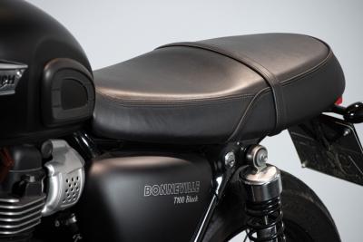 2017 Triumph BONNEVILLE T100 BLACK