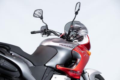 2004 Aprilia PEGASO