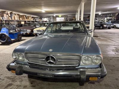 1975 Mercedes - Benz 450SL  no. 2240