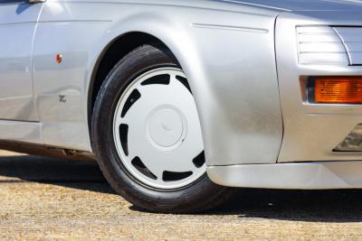 1989 Aston Martin V8