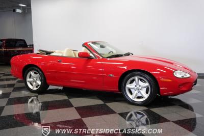 1999 Jaguar XK8 Convertible