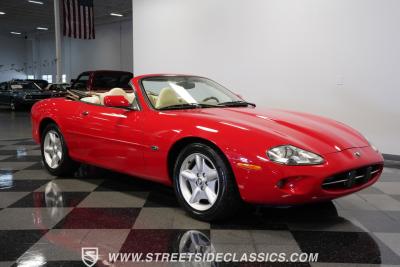 1999 Jaguar XK8 Convertible