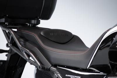 2022 Moto Guzzi V85 TT GUARDIA D&rsquo;ONORE 1946