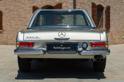 1965 Mercedes - Benz 230 SL