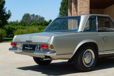 1965 Mercedes - Benz 230 SL