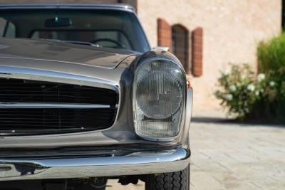 1969 Mercedes - Benz 280 SL