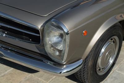1969 Mercedes - Benz 280 SL