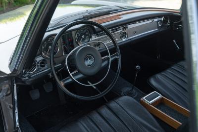 1969 Mercedes - Benz 280 SL