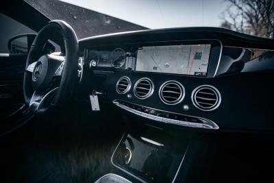 2017 Mercedes - Benz AMG S63