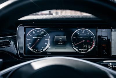 2017 Mercedes - Benz AMG S63