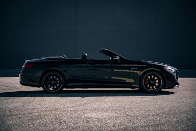 2017 Mercedes - Benz AMG S63