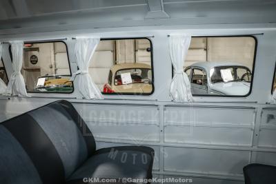 1973 Volkswagen Type 2 Bus