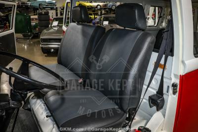 1973 Volkswagen Type 2 Bus