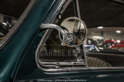 1951 Ford Custom Deluxe