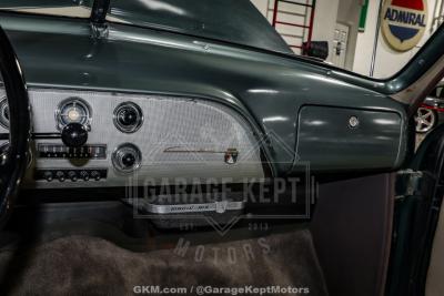 1951 Ford Custom Deluxe