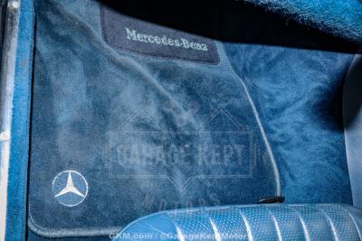 1986 Mercedes - Benz 560SL