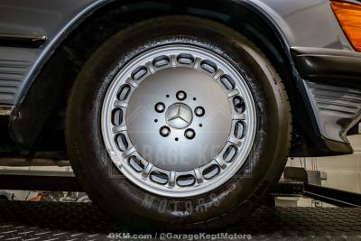 1986 Mercedes - Benz 560SL