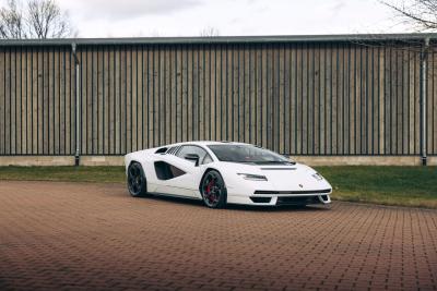 2022 Lamborghini Countach LPI 800-4