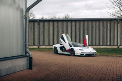 2022 Lamborghini Countach LPI 800-4