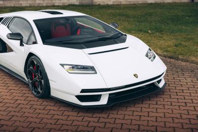 2022 Lamborghini Countach LPI 800-4