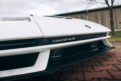 2022 Lamborghini Countach LPI 800-4