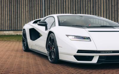2022 Lamborghini Countach LPI 800-4