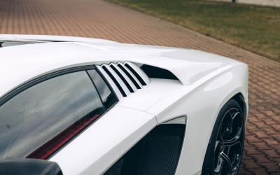 2022 Lamborghini Countach LPI 800-4