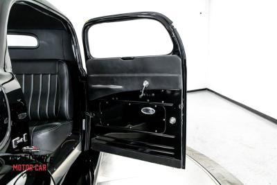 1949 Ford F1 Restomod