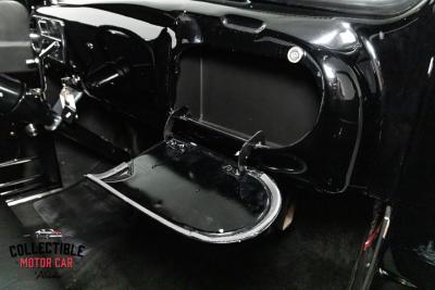 1949 Ford F1 Restomod