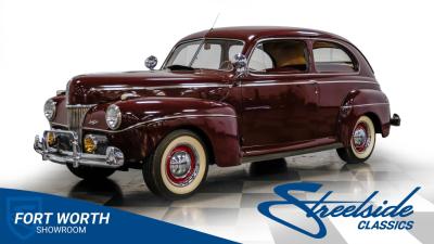 1941 Ford Deluxe Tudor Sedan