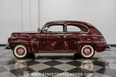 1941 Ford Deluxe Tudor Sedan