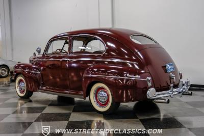 1941 Ford Deluxe Tudor Sedan