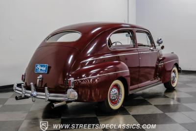 1941 Ford Deluxe Tudor Sedan
