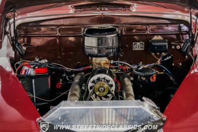 1941 Ford Deluxe Tudor Sedan