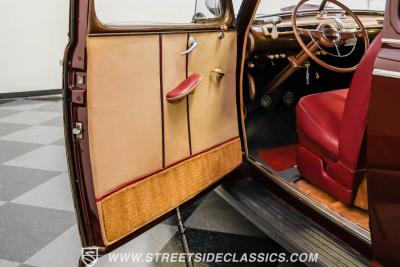 1941 Ford Deluxe Tudor Sedan