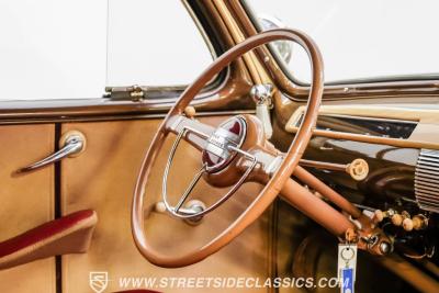 1941 Ford Deluxe Tudor Sedan